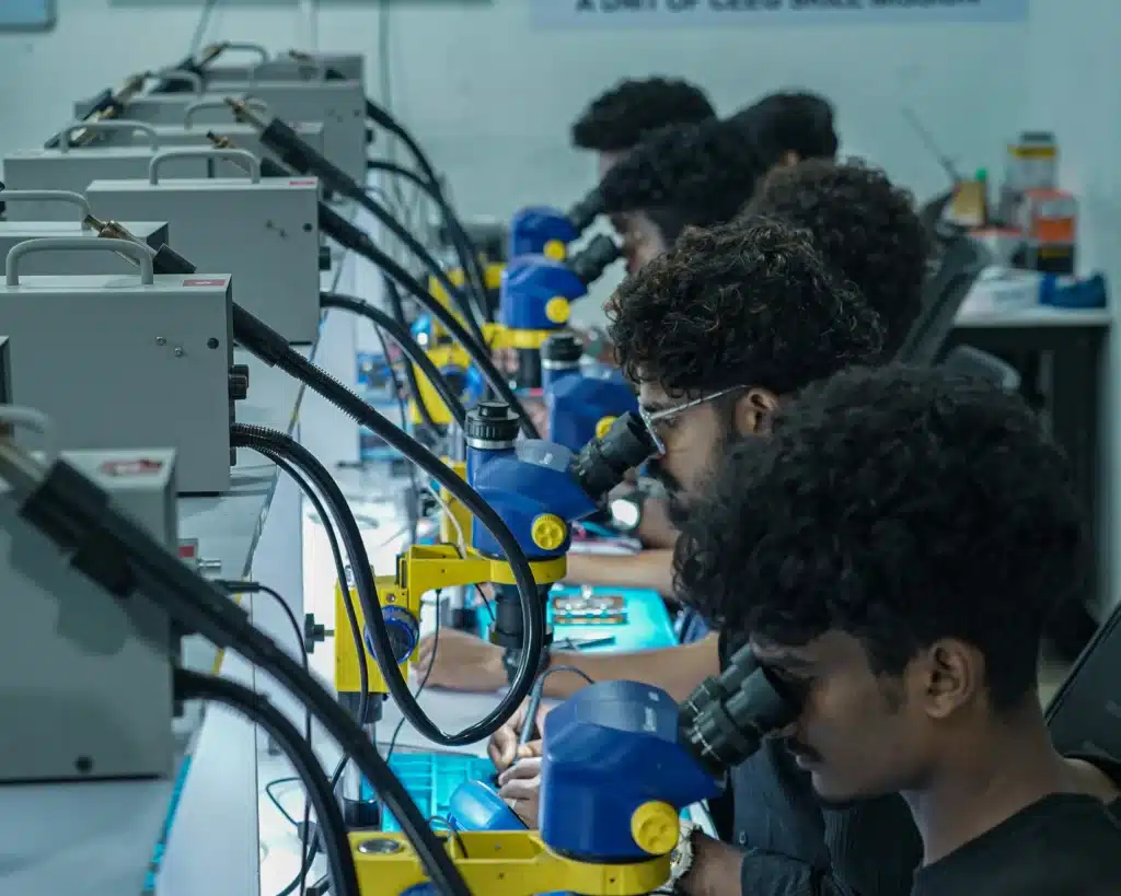 mobile repairing institute in kochi