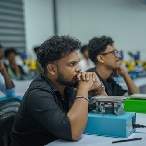 Best mobile phone repairing institute in Kerala